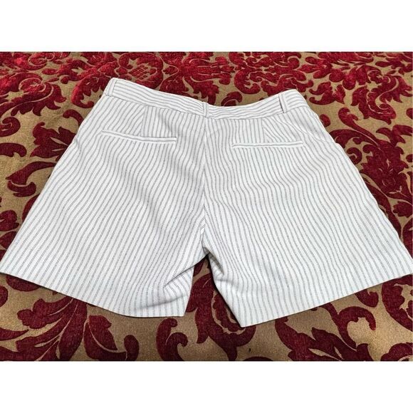 Banana Republic Dressy Striped Shorts Size 0 - Picture 2 of 3
